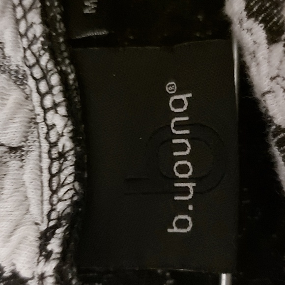 B Young Floral Dress/Black/White/ Sz M/ Stretchy/NWOT/ Classic - Picture 4 of 7